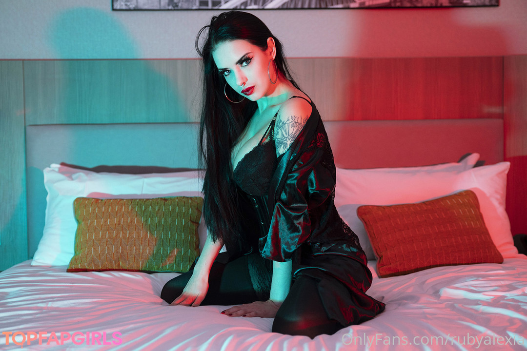 Naakte gelekte OnlyFans-foto van Ruby Alexia #1214