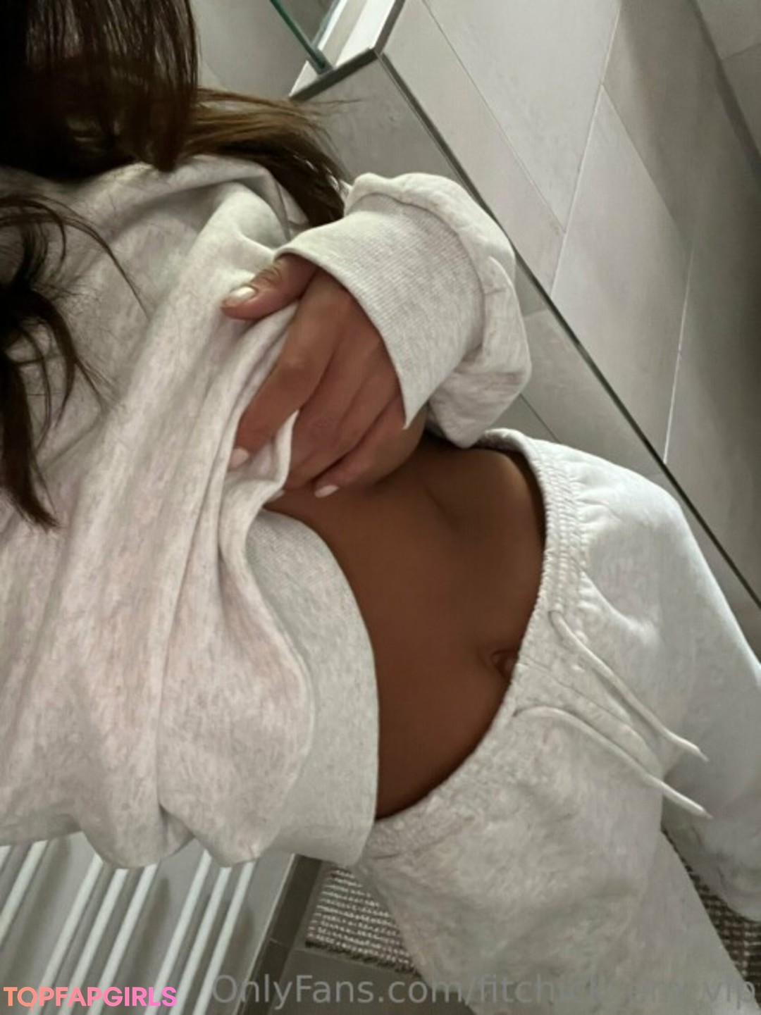 Naakte gelekte OnlyFans-foto van Mina Veneta #375