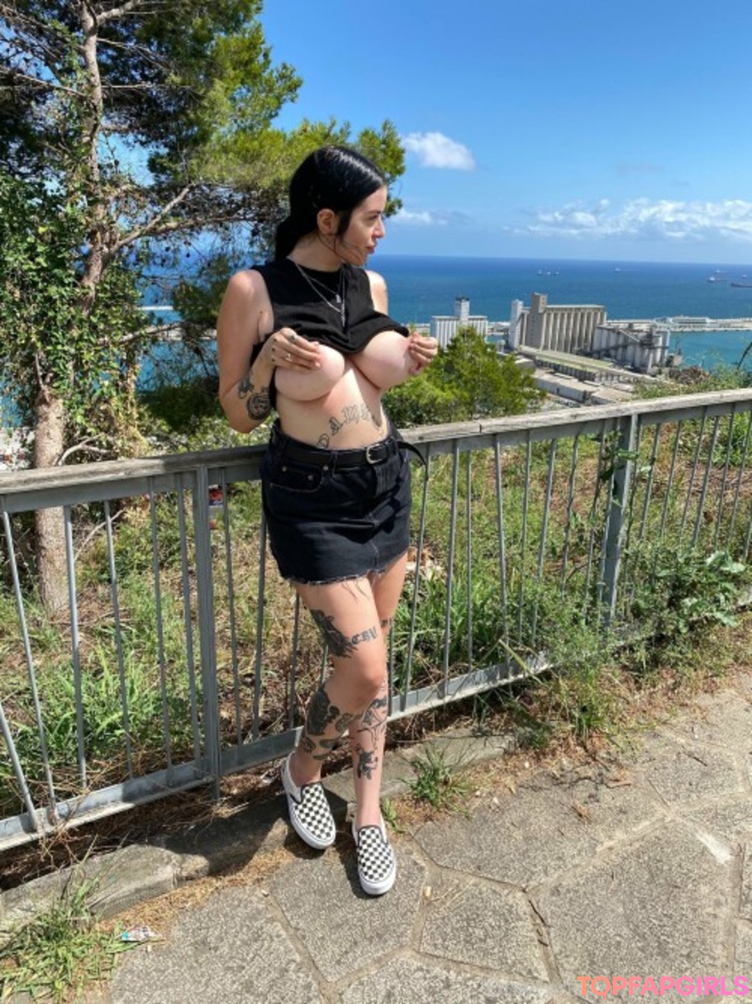 Naakte gelekte OnlyFans-foto van Lydia Ghost #3