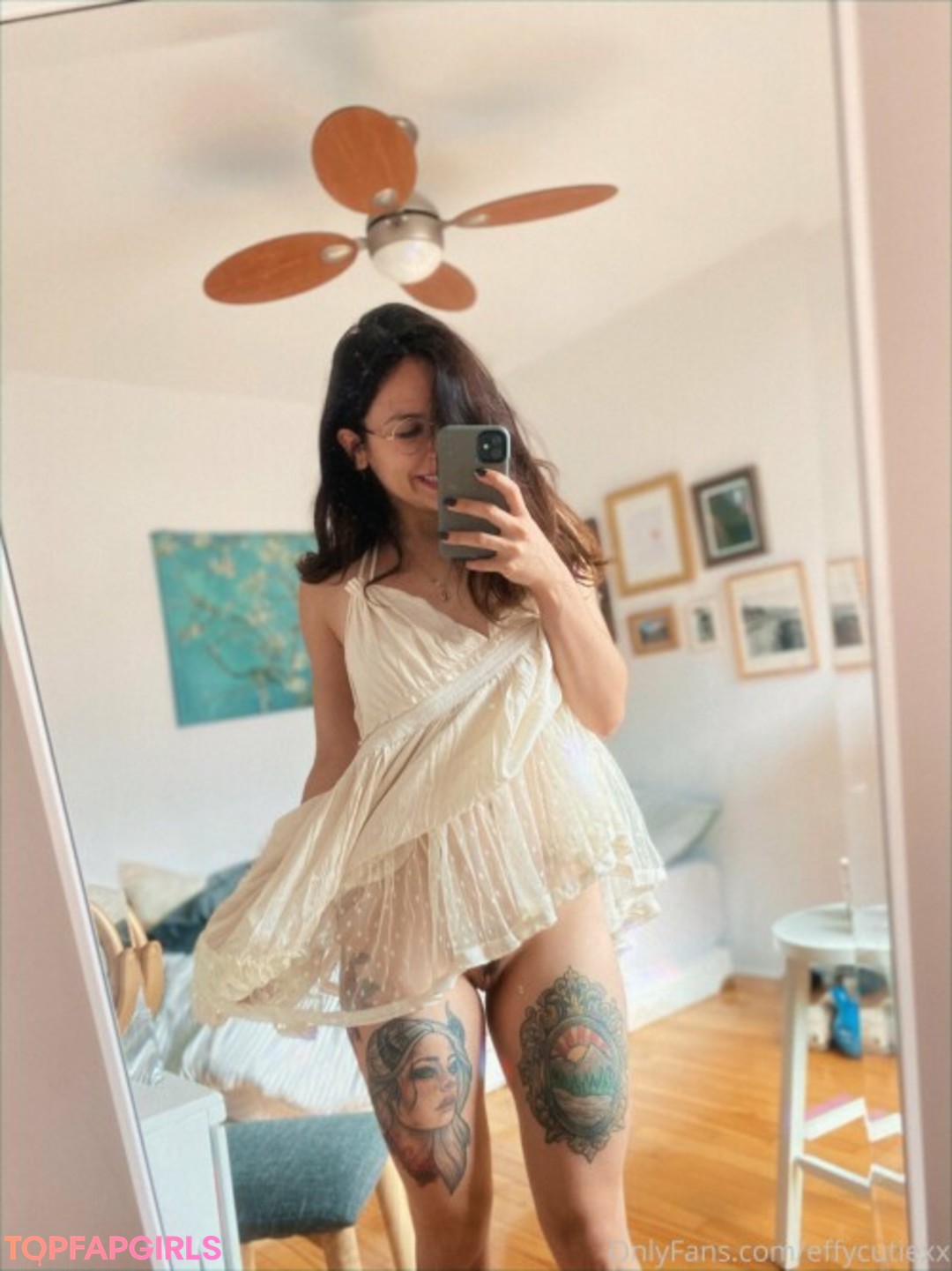 Naakte gelekte OnlyFans-foto van Effy Cutie #664