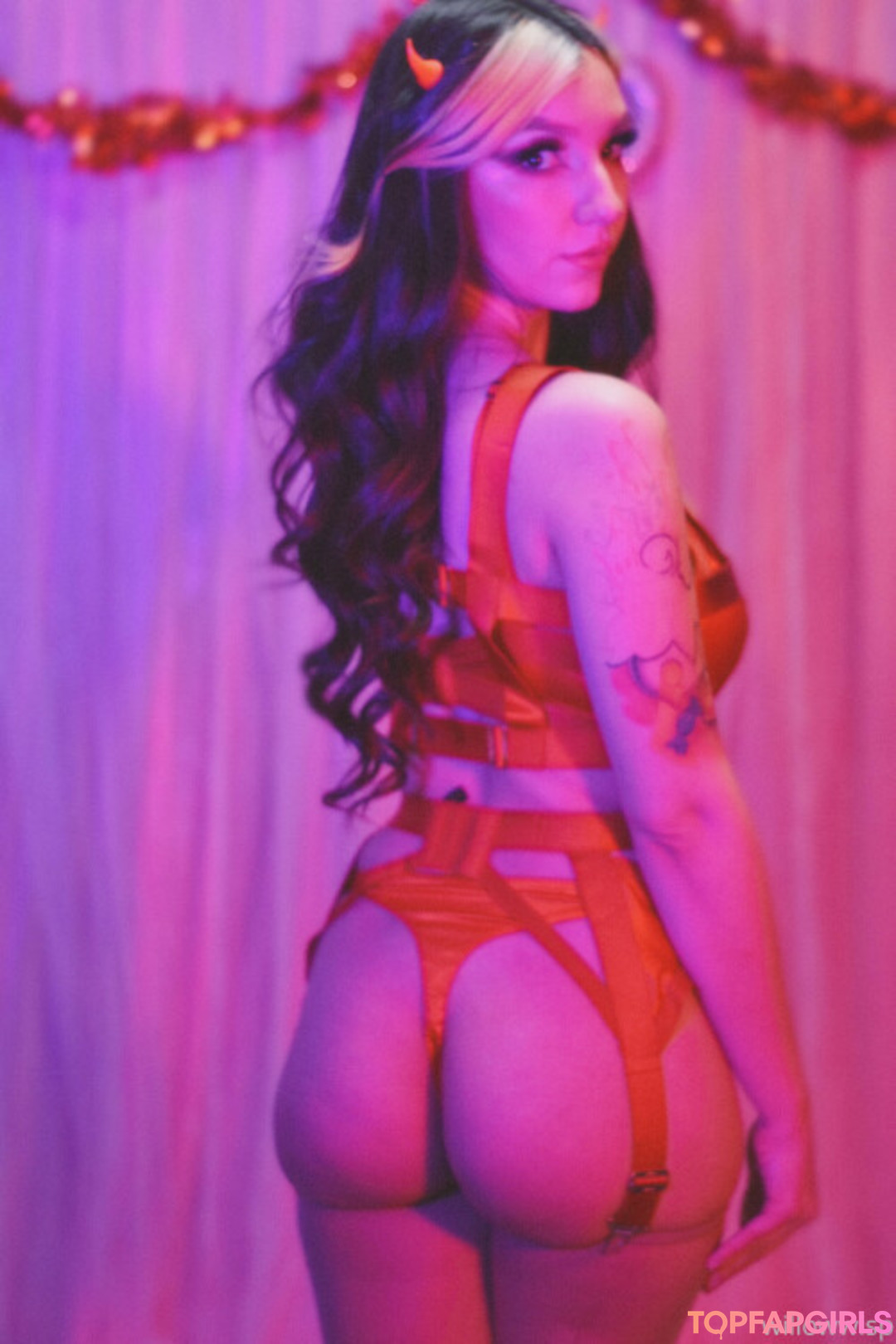 Naakte gelekte OnlyFans-foto van Willer Wisp #461