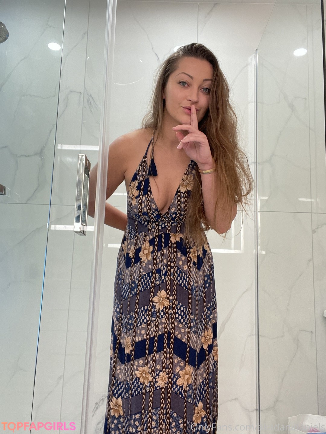 Naakte gelekte OnlyFans-foto van Dani Daniels #1056