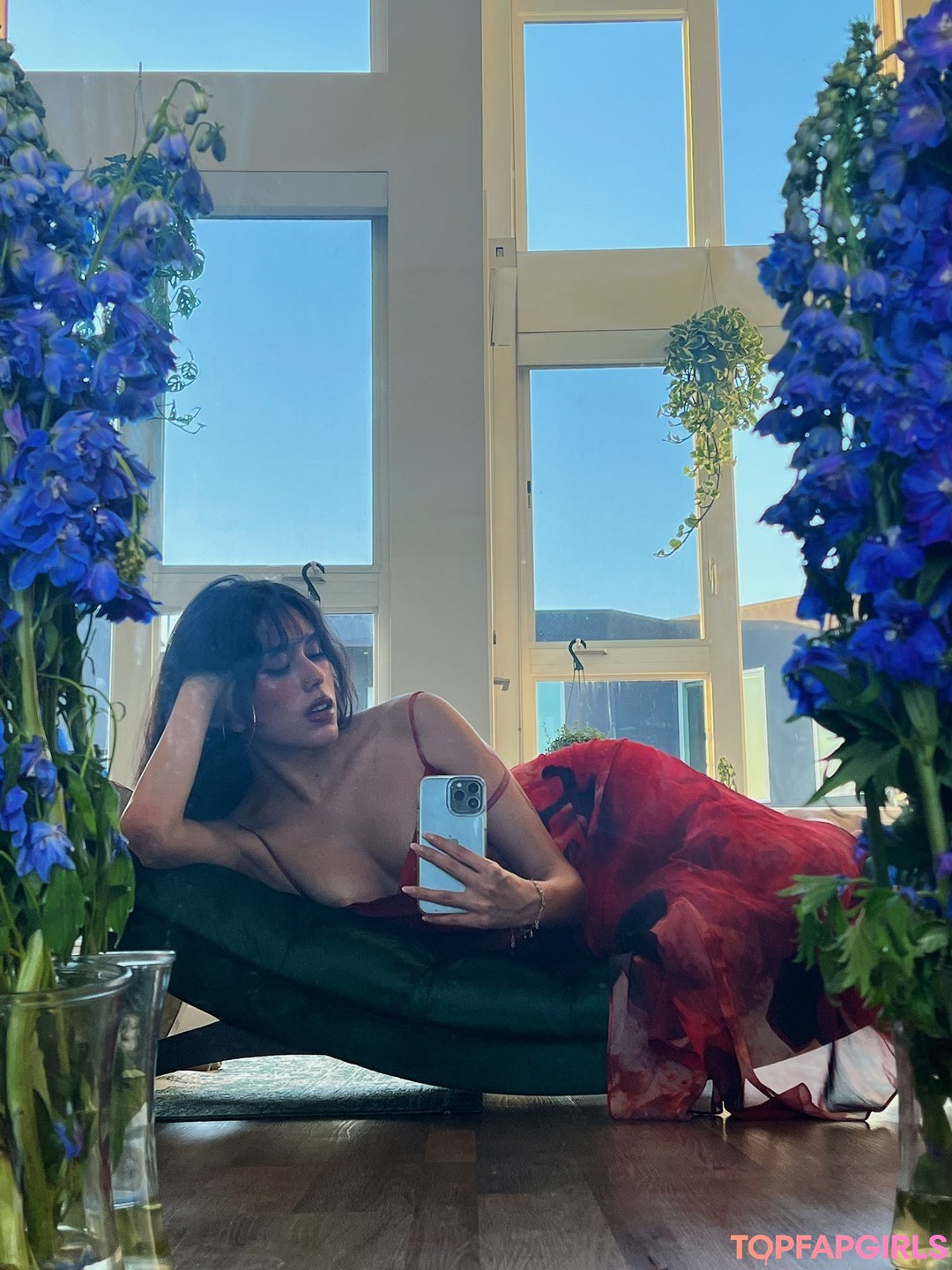 Naakte gelekte OnlyFans-foto van Valeria Vixen #54