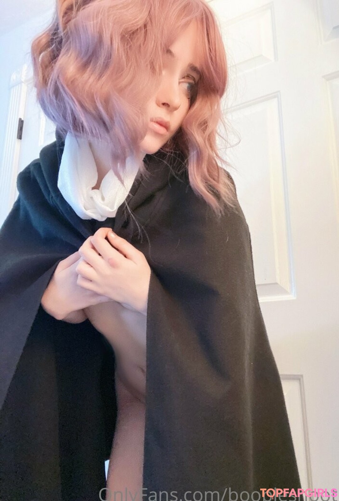 Naakte gelekte OnlyFans-foto van Booplesnoot #203