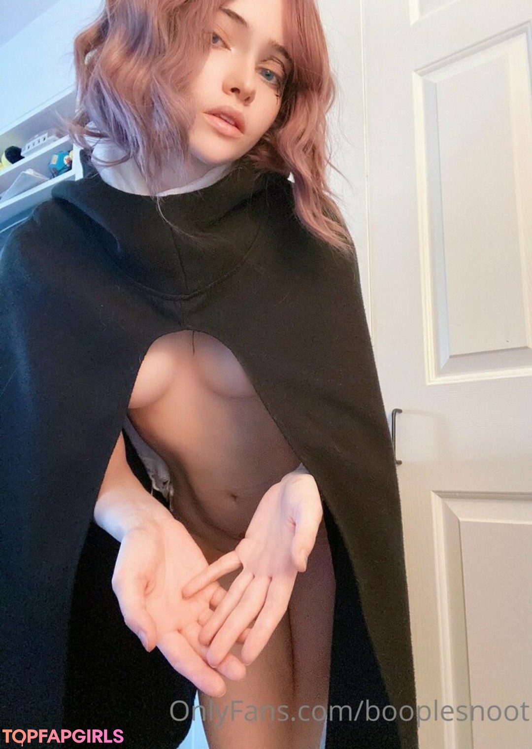 Naakte gelekte OnlyFans-foto van Booplesnoot #205