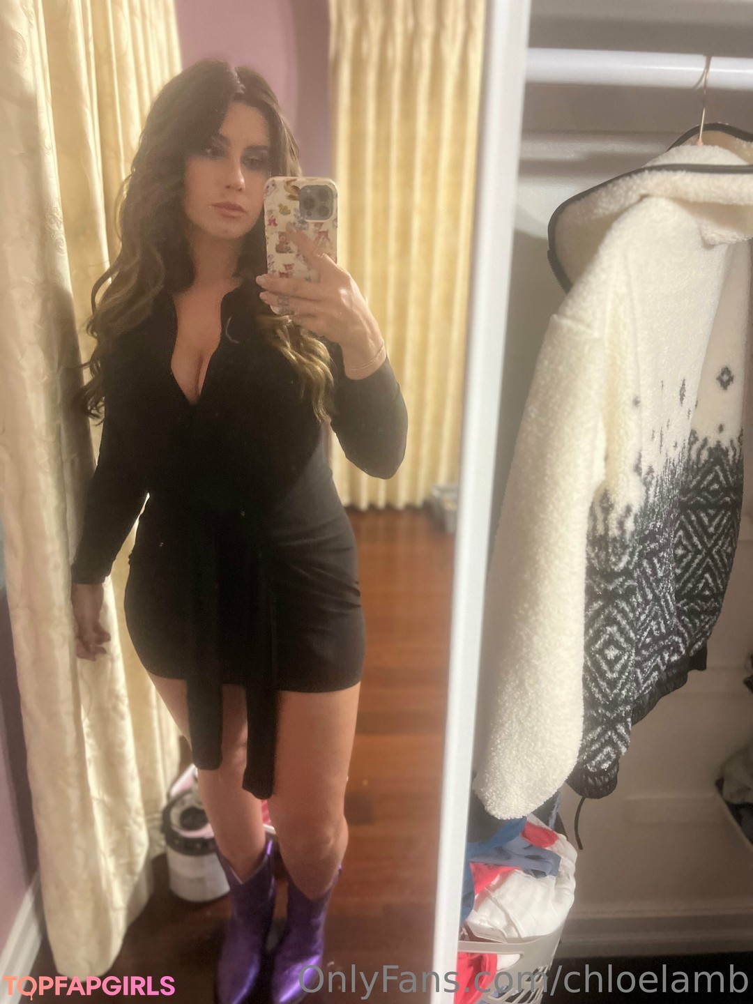Naakte gelekte OnlyFans-foto van Chloe Lamb #199