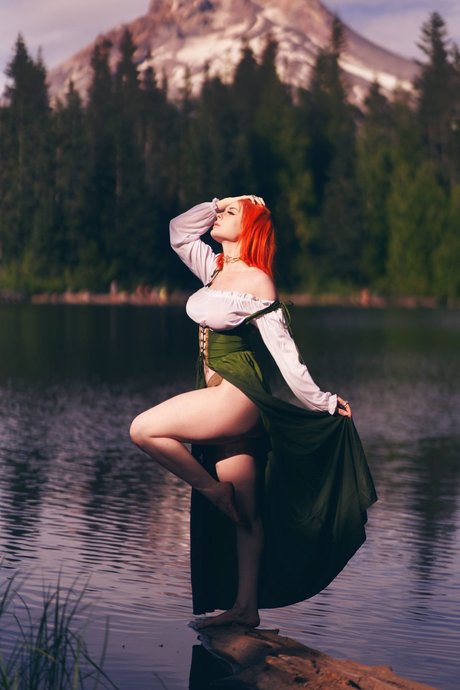 Jenna Lynn Meowri