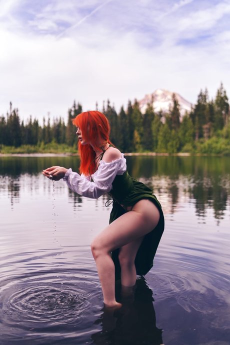 Jenna Lynn Meowri
