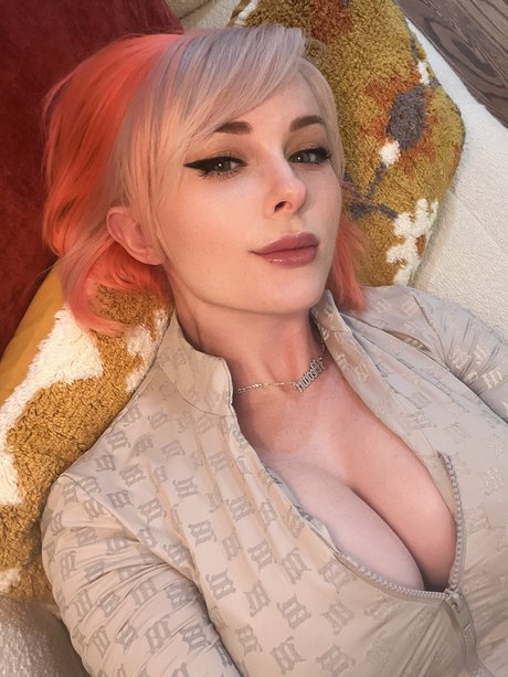 Jenna Lynn Meowri