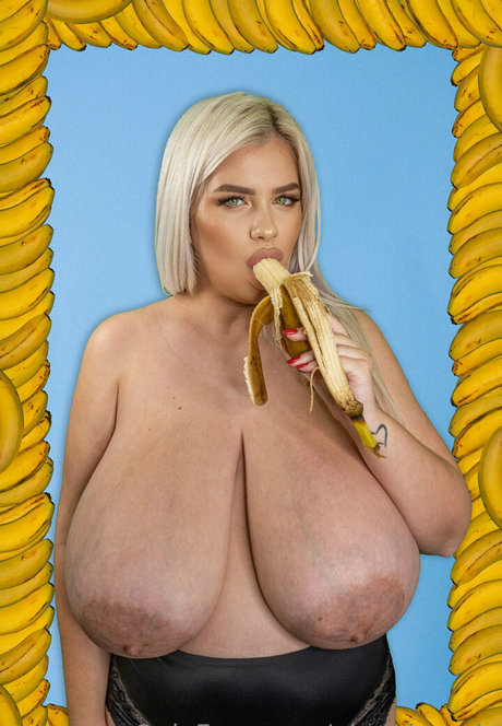 Naakte gelekte OnlyFans-foto van Ninaphoenix