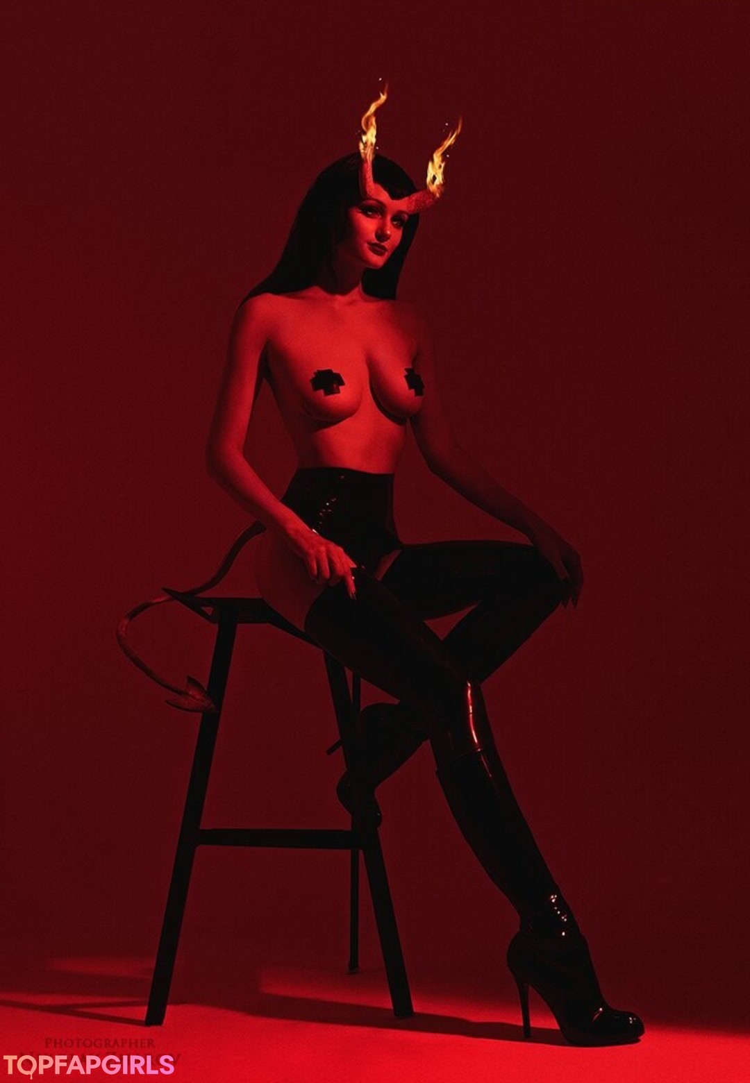 Naakte gelekte OnlyFans-foto van Tniwe #1720