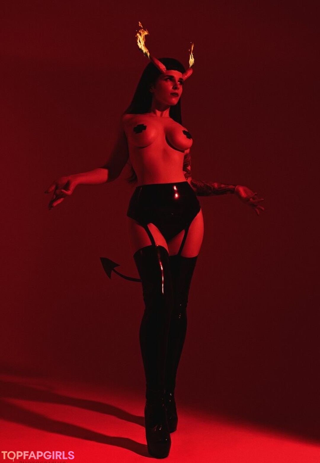 Naakte gelekte OnlyFans-foto van Tniwe #1732