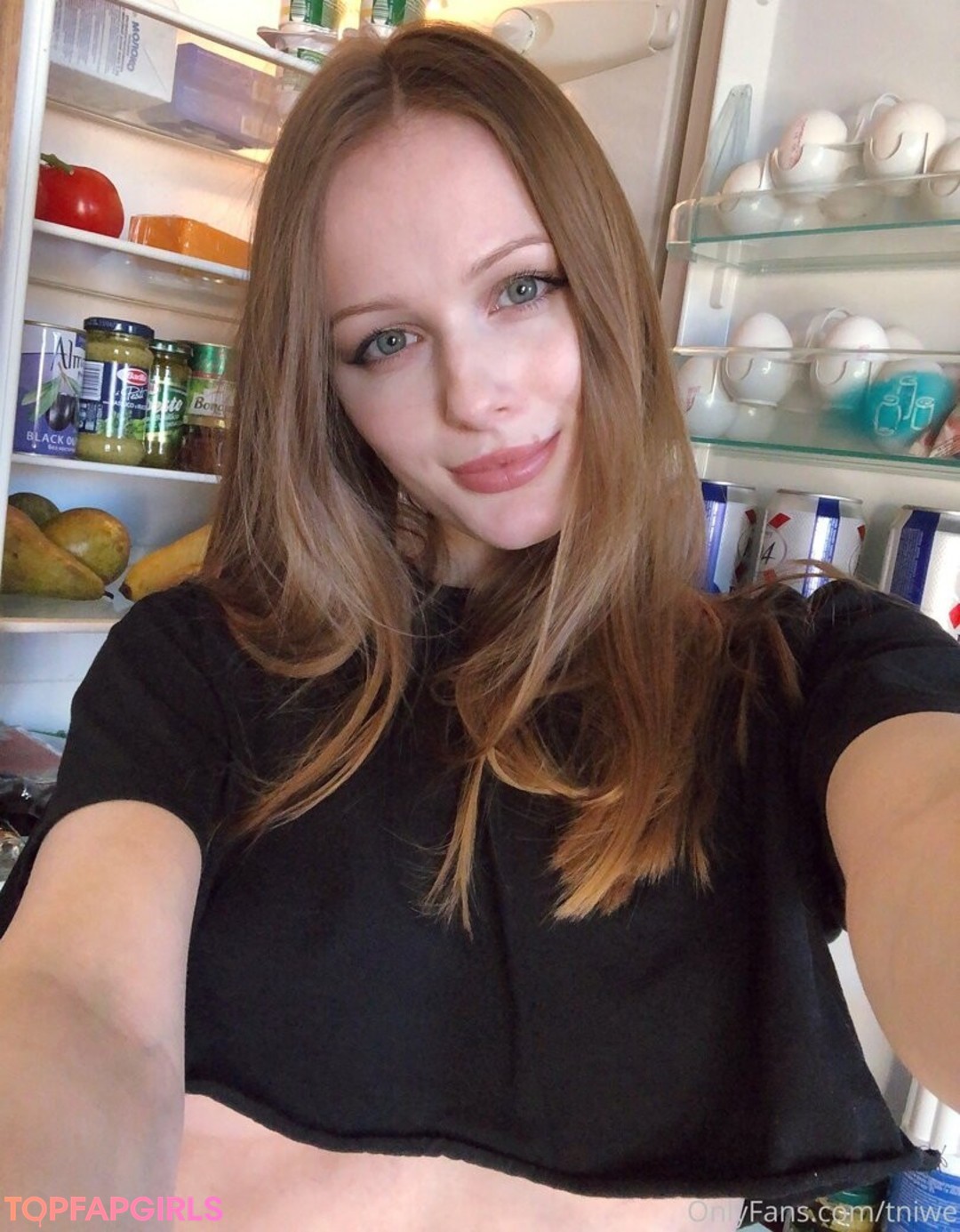 Naakte gelekte OnlyFans-foto van Tniwe #2253