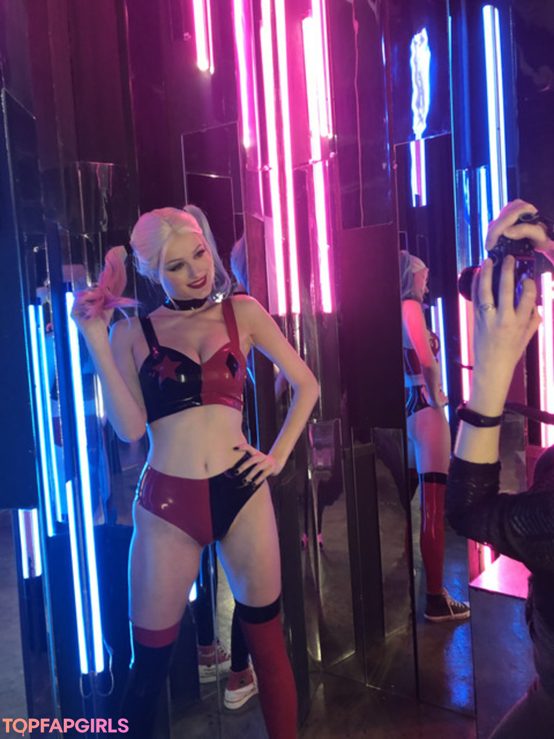 Naakte gelekte OnlyFans-foto van Tniwe #722