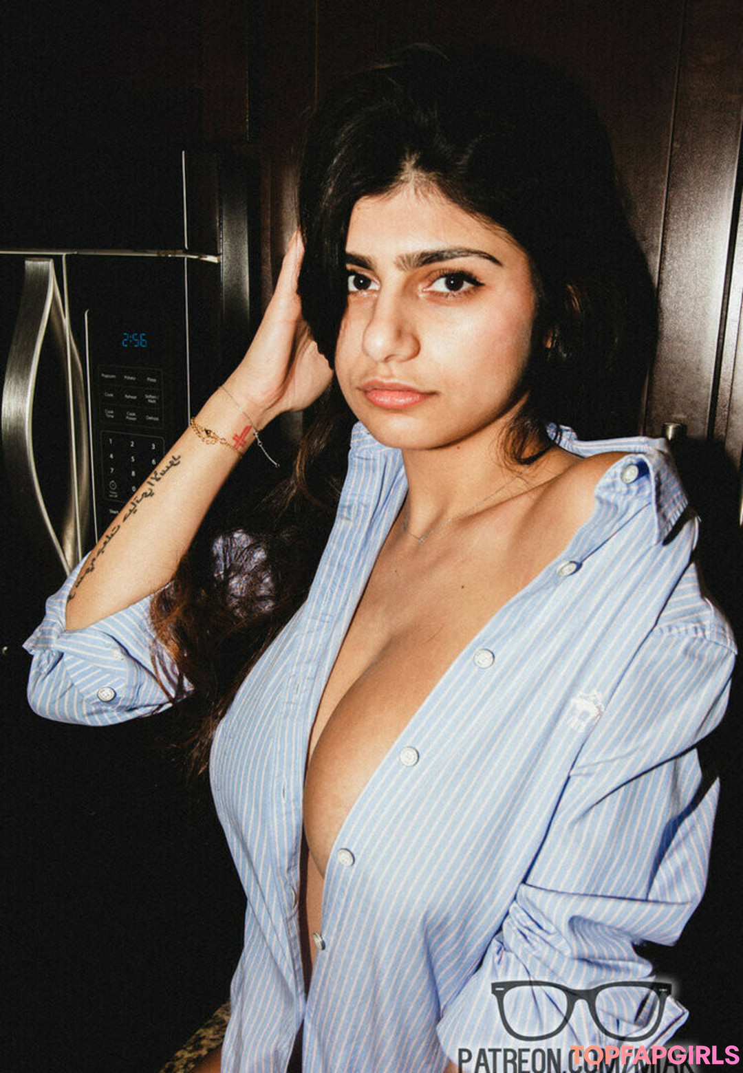Naakte gelekte OnlyFans-foto van Mia Khalifa #1351