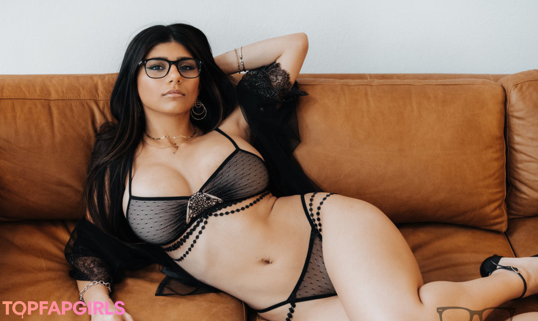Naakte gelekte OnlyFans-foto van Mia Khalifa #605