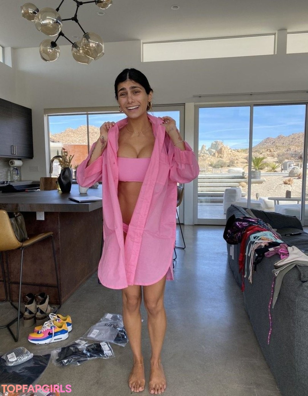 Naakte gelekte OnlyFans-foto van Mia Khalifa #394