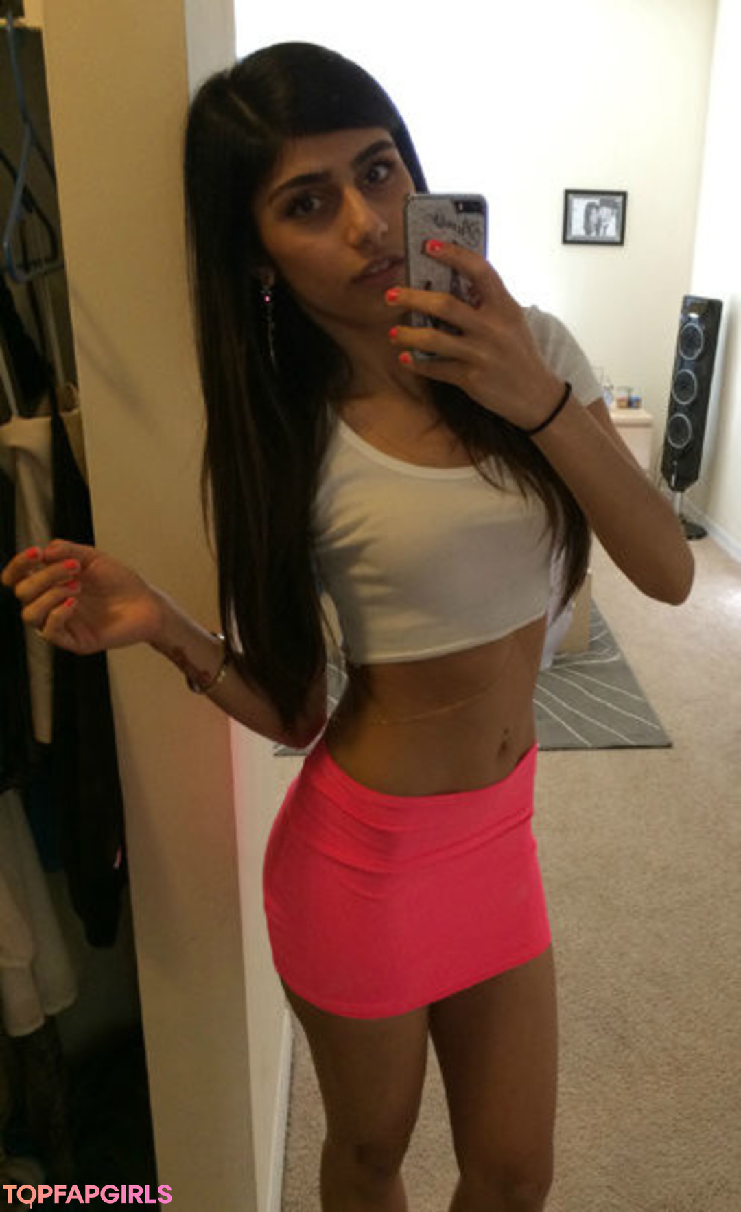 Naakte gelekte OnlyFans-foto van Mia Khalifa #472