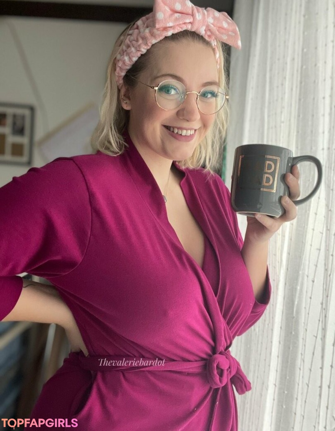 Naakte gelekte OnlyFans-foto van Valerie Bardot #226