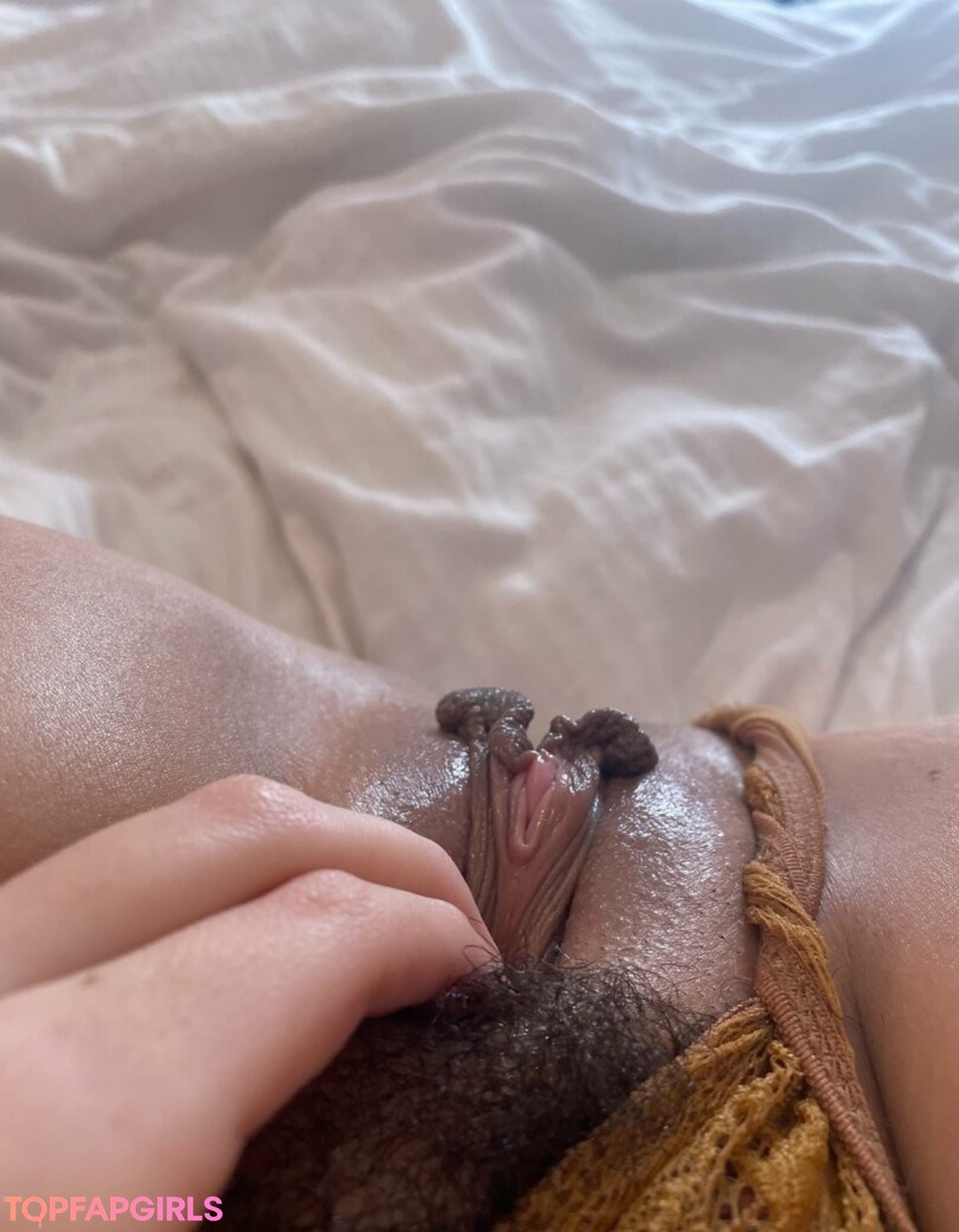 Naakte gelekte OnlyFans-foto van Aruwba #496