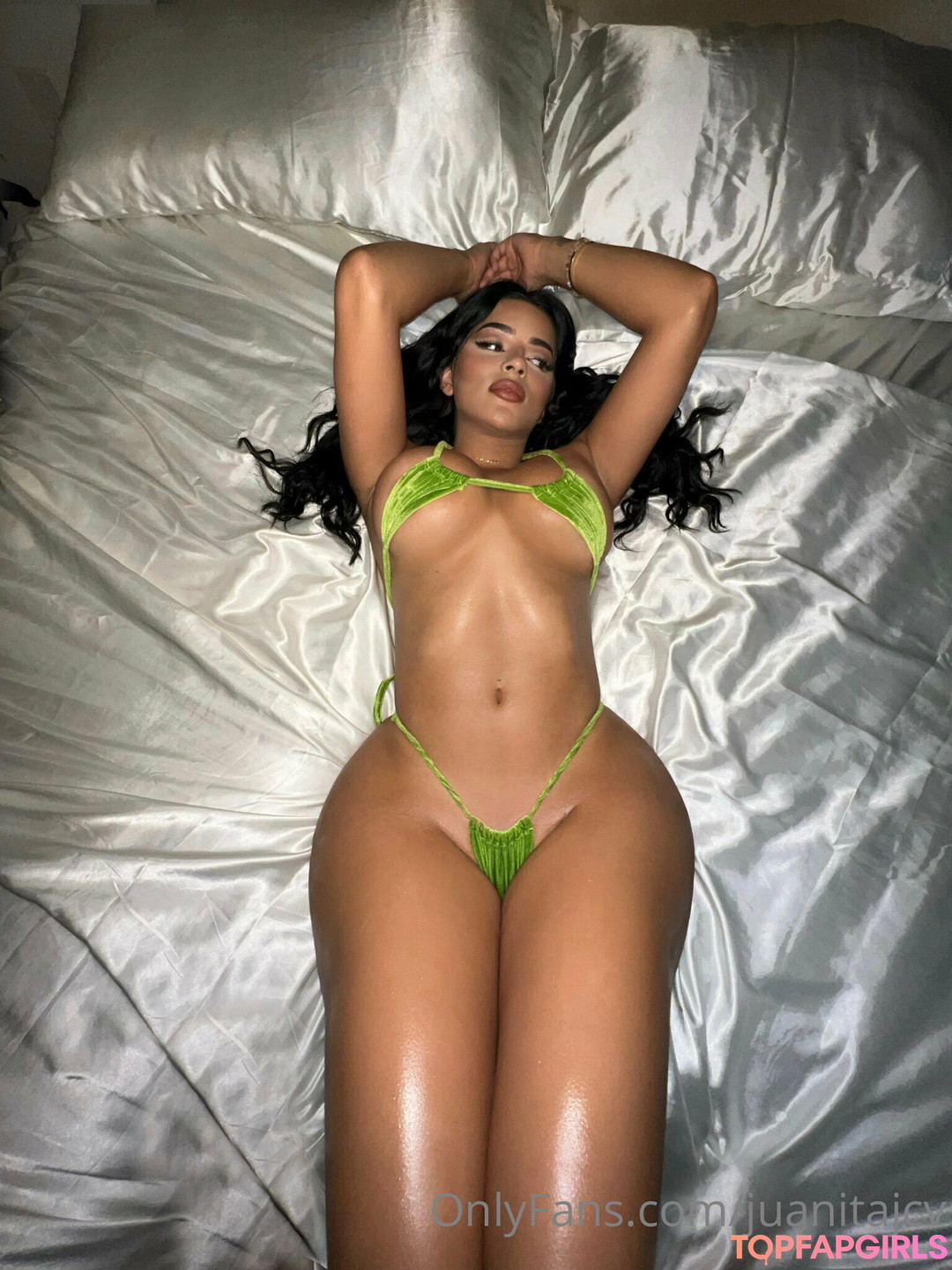 Naakte gelekte OnlyFans-foto van Juanita Belle #294