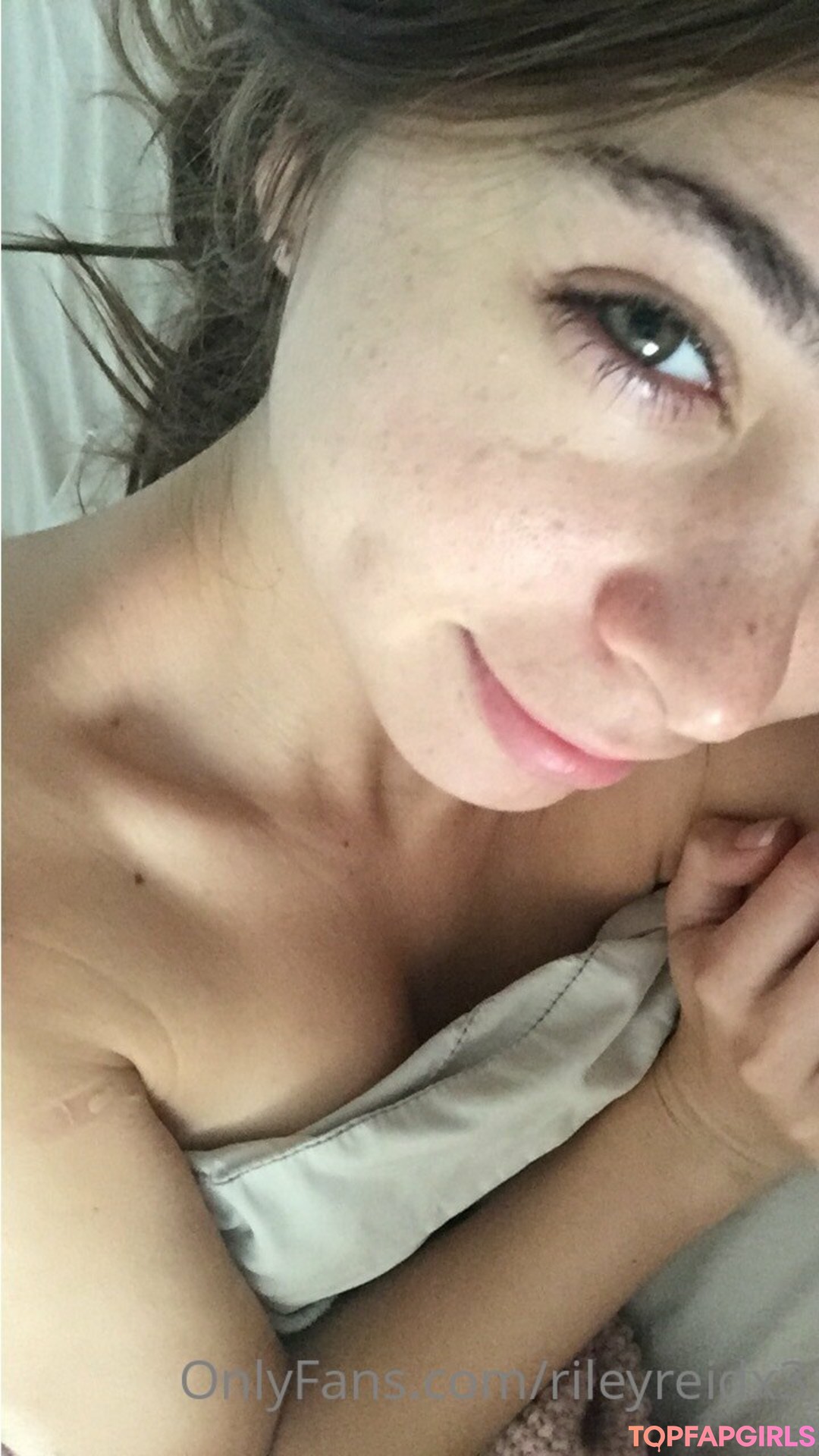 Naakte gelekte OnlyFans-foto van Riley Reid #1910