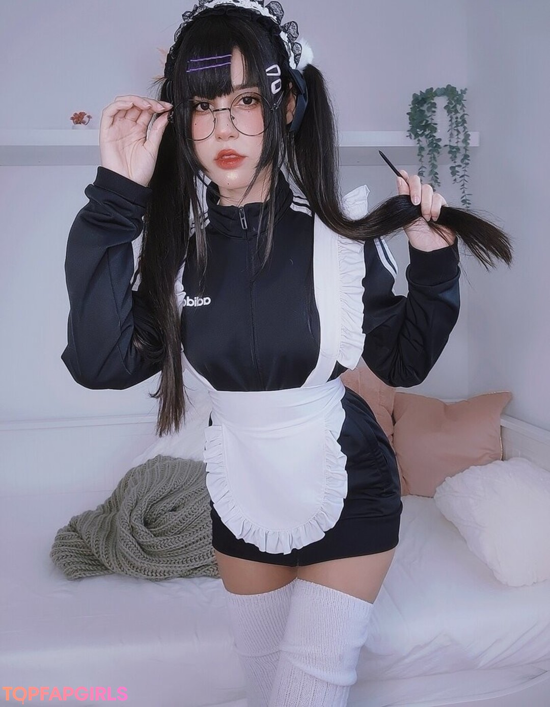 Naakte gelekte OnlyFans-foto van Jeanwanwan #2089