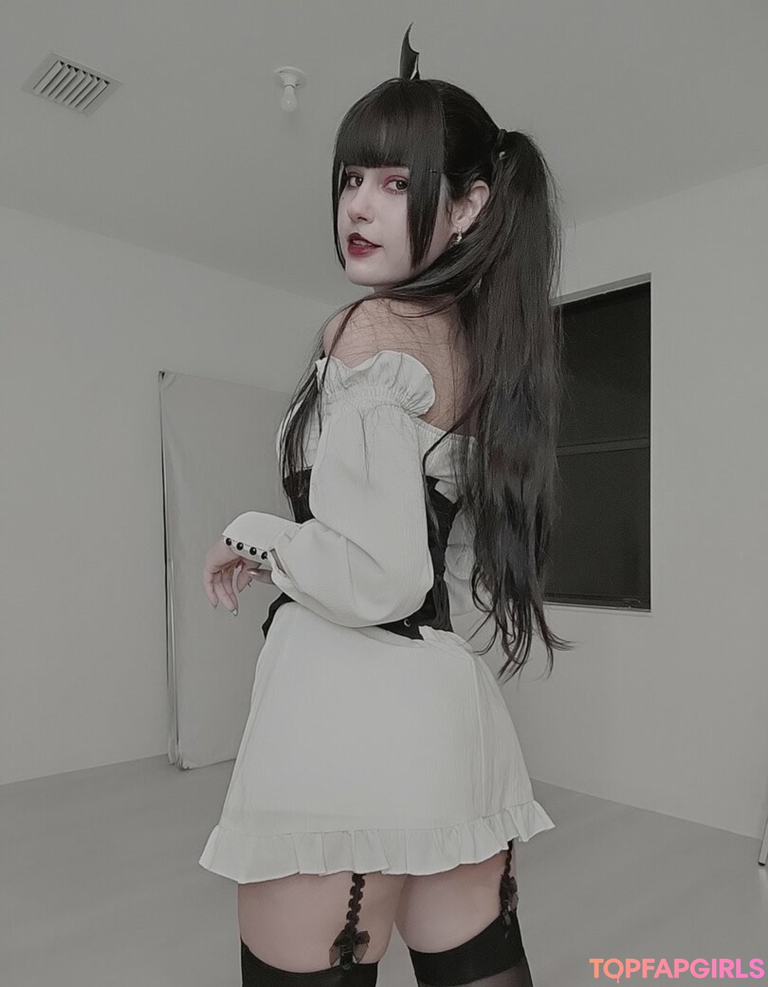 Naakte gelekte OnlyFans-foto van Jeanwanwan #2223