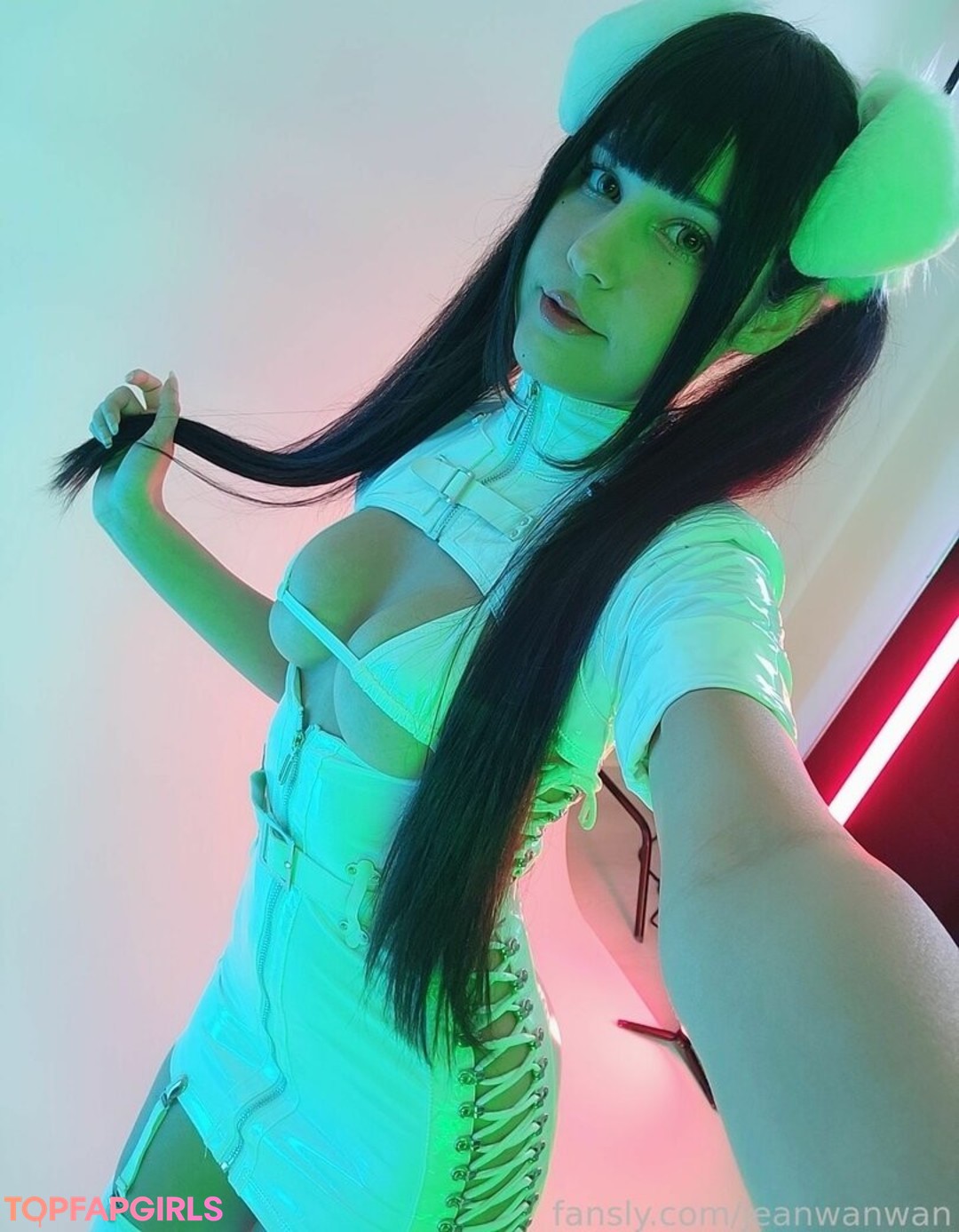 Naakte gelekte OnlyFans-foto van Jeanwanwan #2768