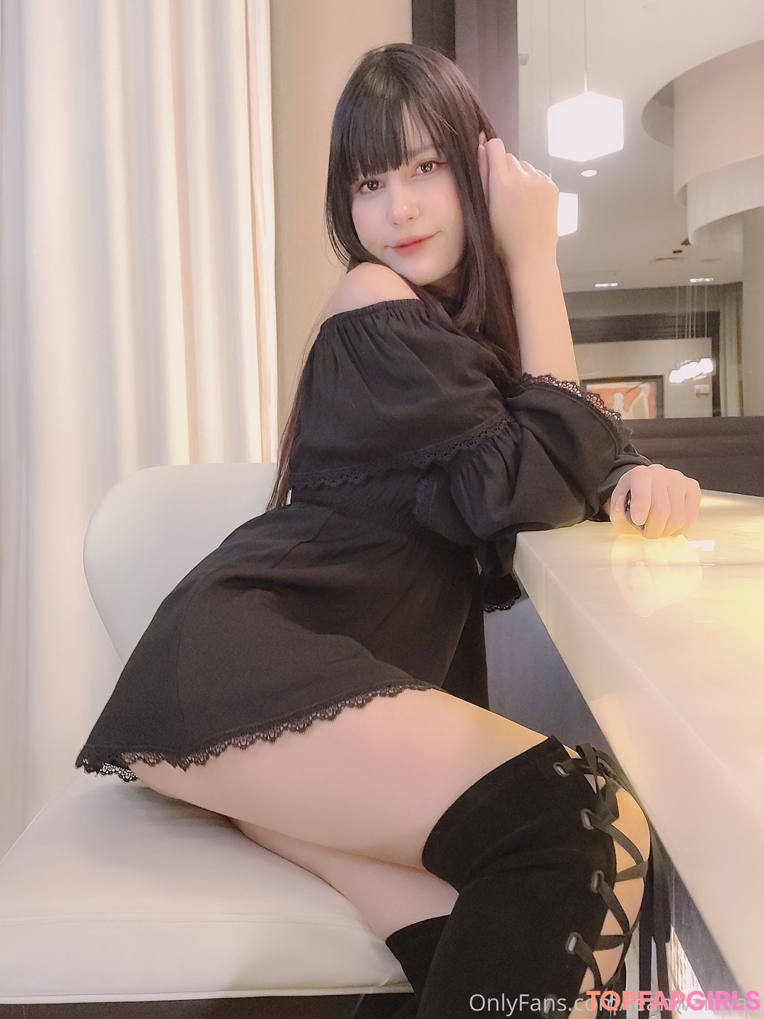 Naakte gelekte OnlyFans-foto van Jeanwanwan #130