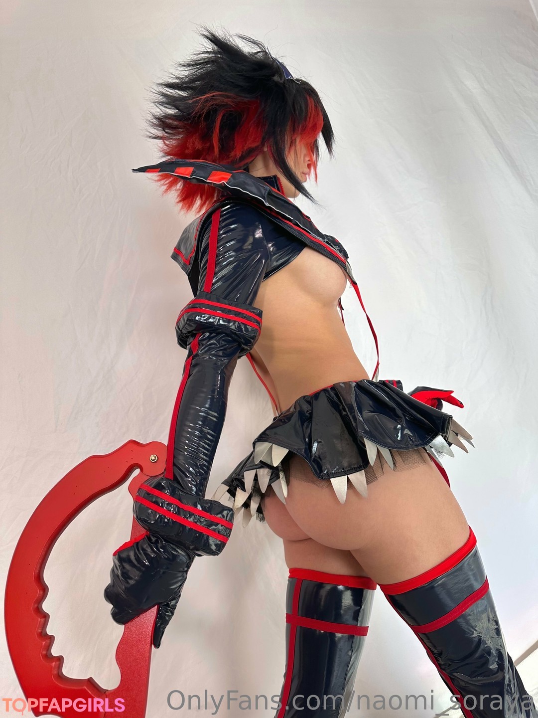 Naakte gelekte OnlyFans-foto van Naomi Soraya #262