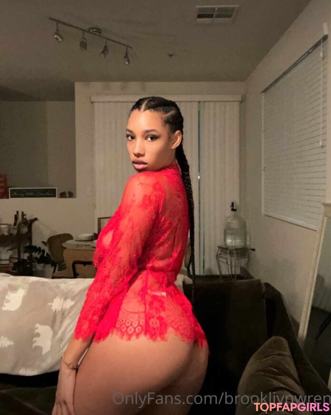 Naakte gelekte OnlyFans-foto van Brookliyn Wren #881