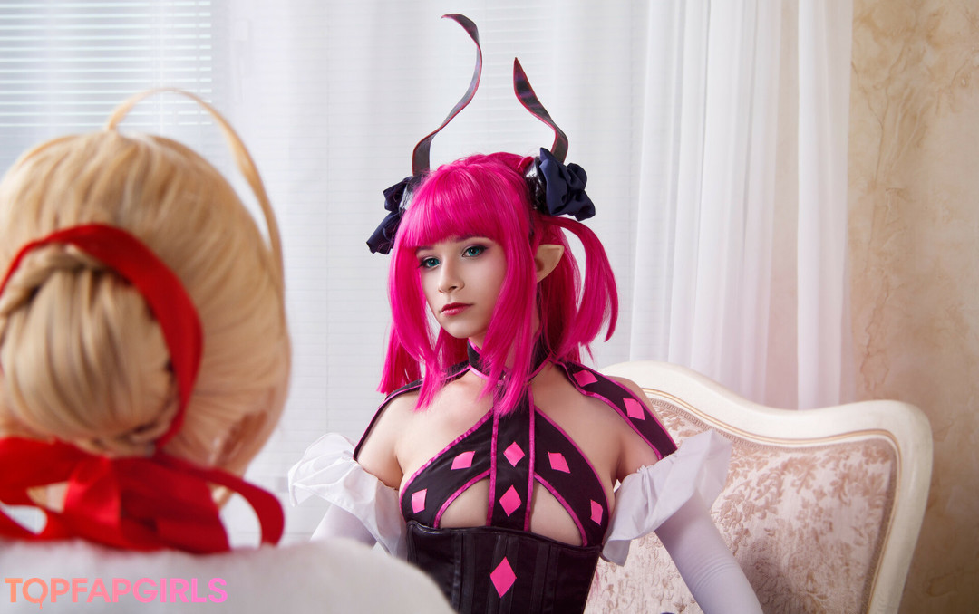 Naakte gelekte OnlyFans-foto van Disharmonica #5702