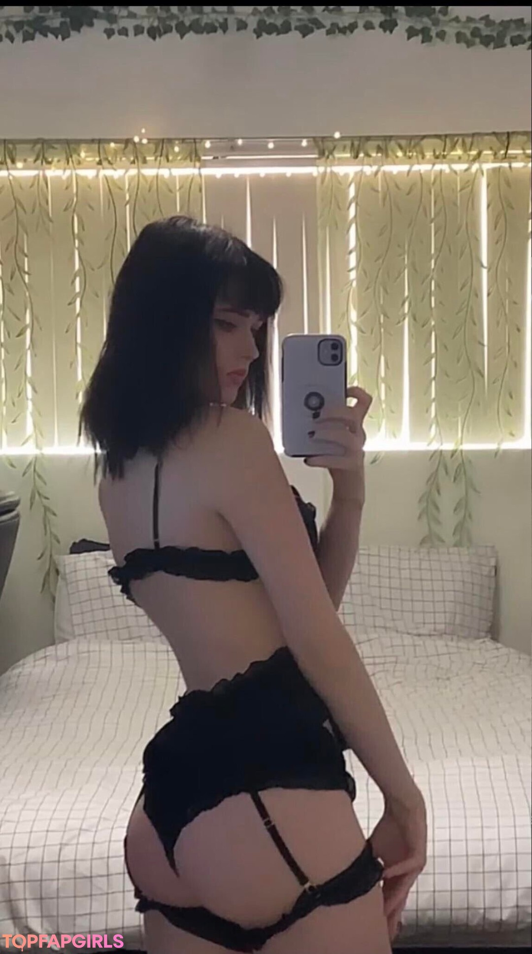 Naakte gelekte OnlyFans-foto van Urfairyfae #154