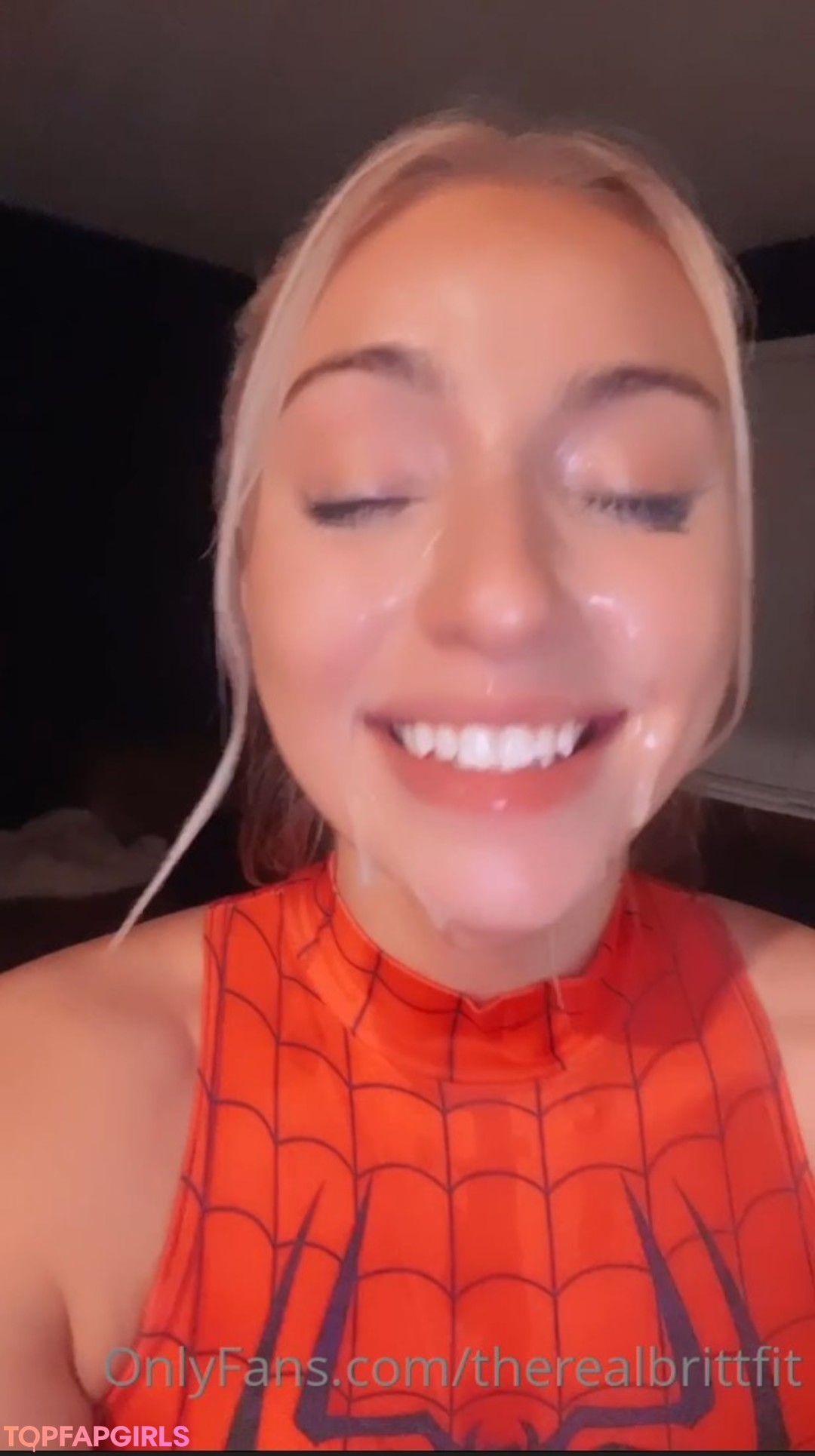 Naakte gelekte OnlyFans-foto van Britt Fit #181