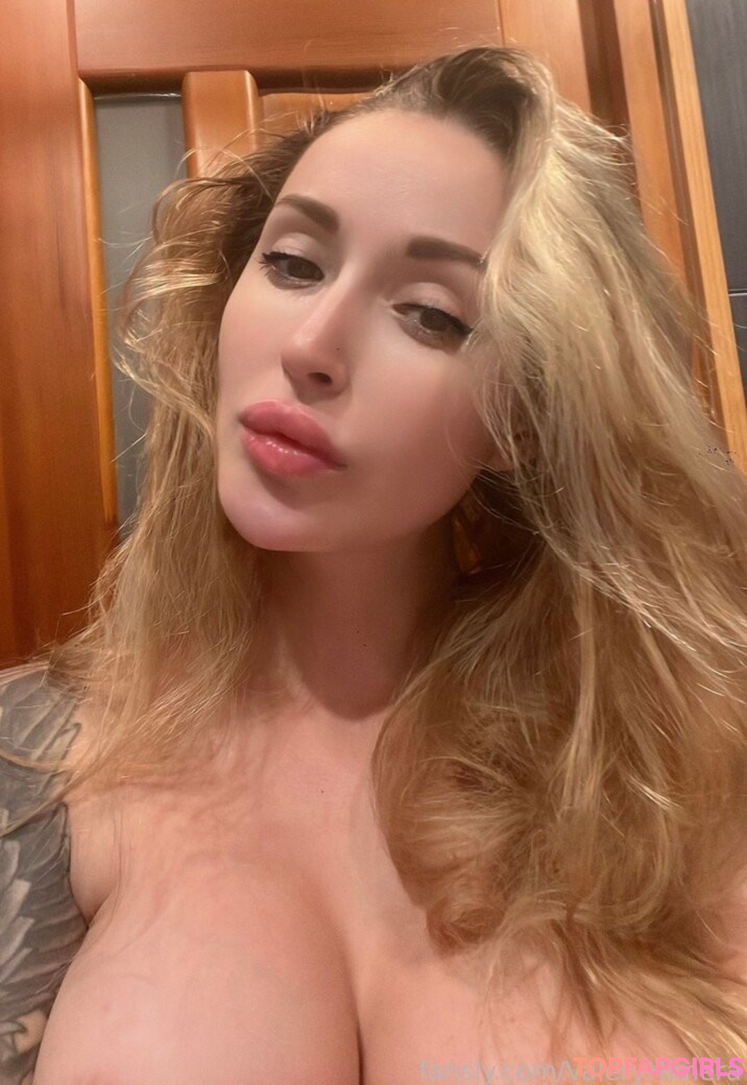 Naakte gelekte OnlyFans-foto van Lera Himera #17130