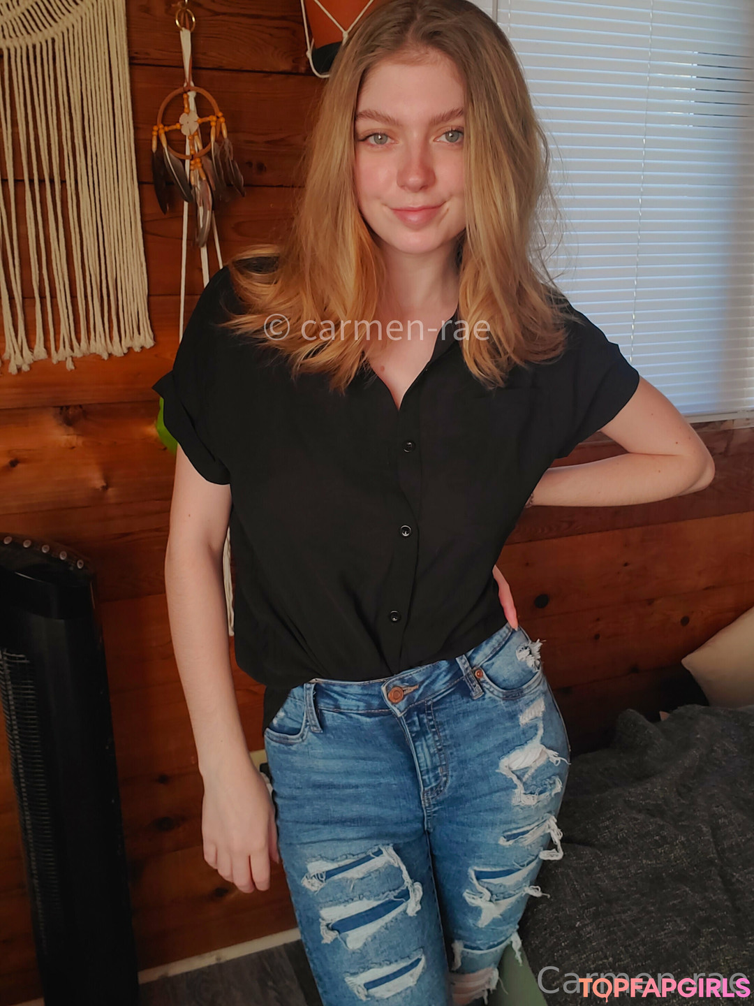 Naakte gelekte OnlyFans-foto van Carmenrae #693
