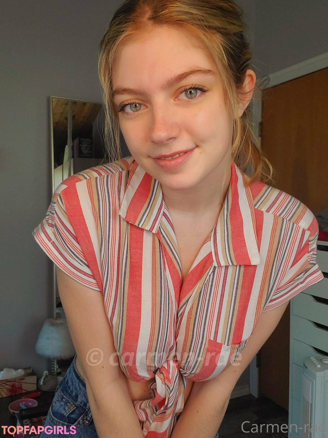 Naakte gelekte OnlyFans-foto van Carmenrae #1923