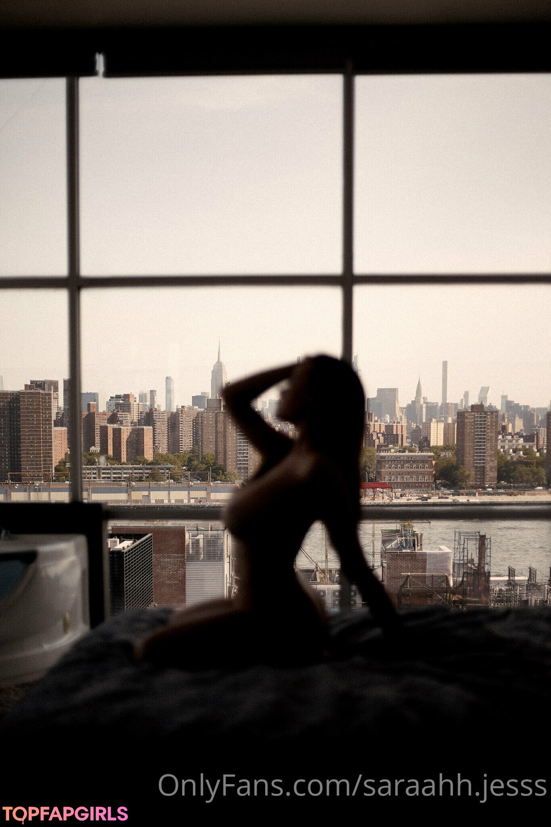 Naakte gelekte OnlyFans-foto van Sarah Jess #180