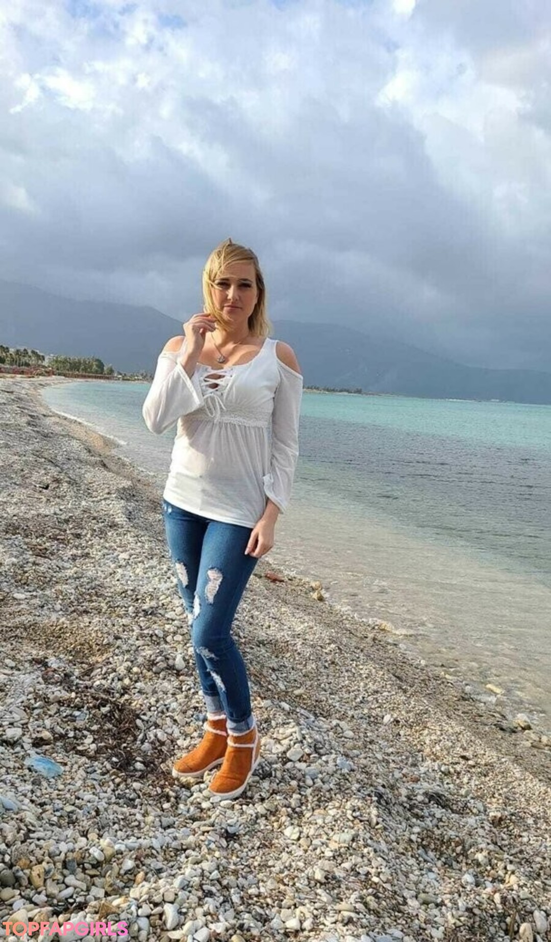 Naakte gelekte OnlyFans-foto van Kate England #3490