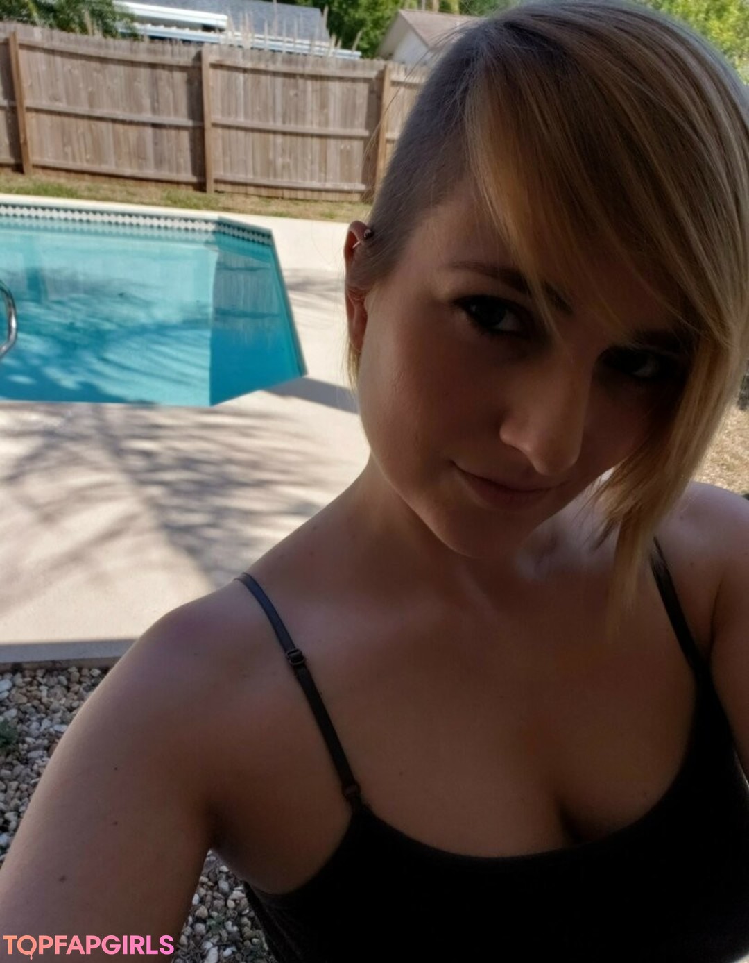 Naakte gelekte OnlyFans-foto van Kate England #3846