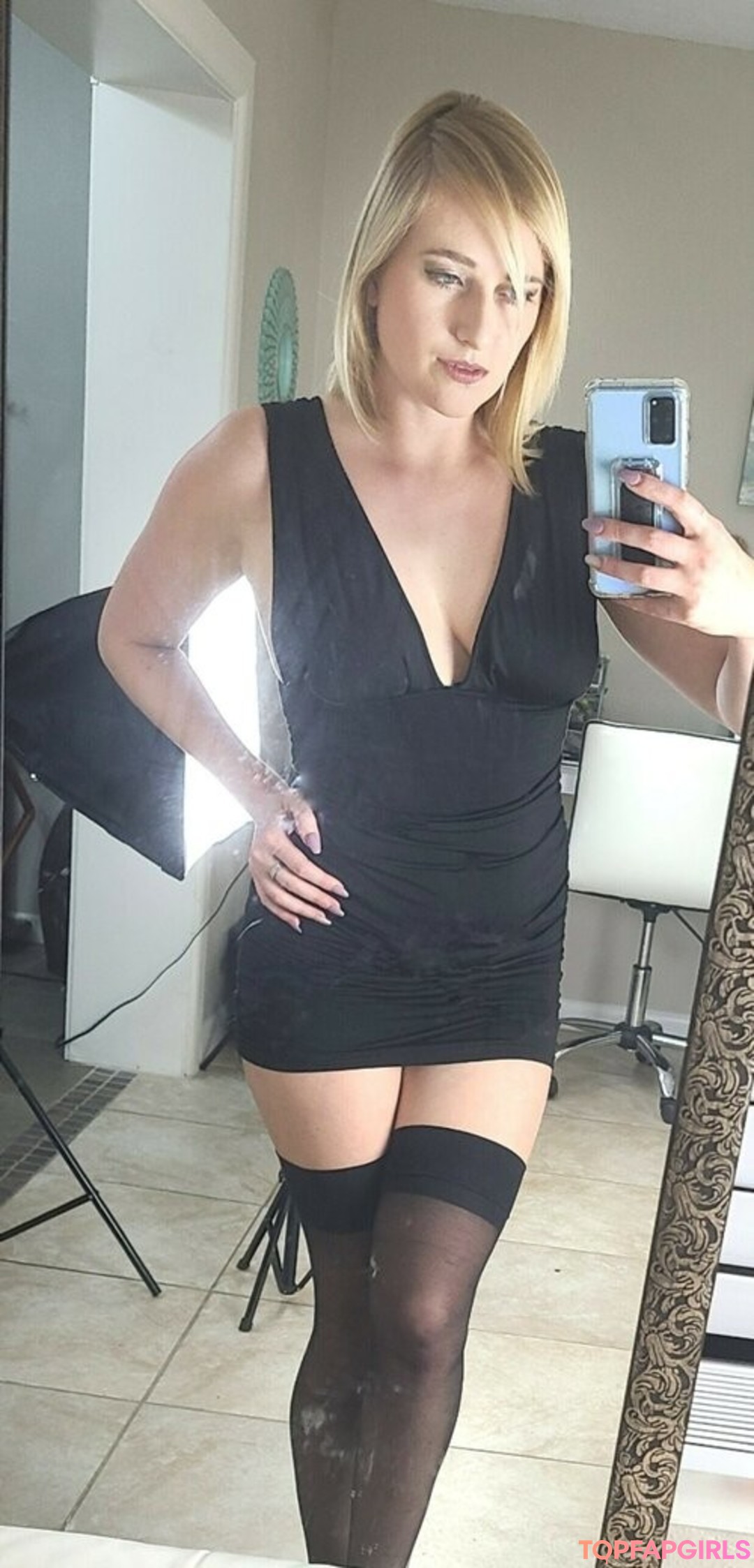 Naakte gelekte OnlyFans-foto van Kate England #4004