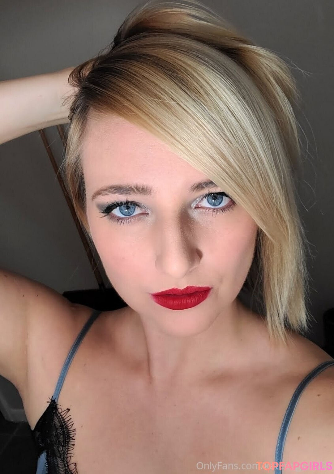 Naakte gelekte OnlyFans-foto van Kate England #3203