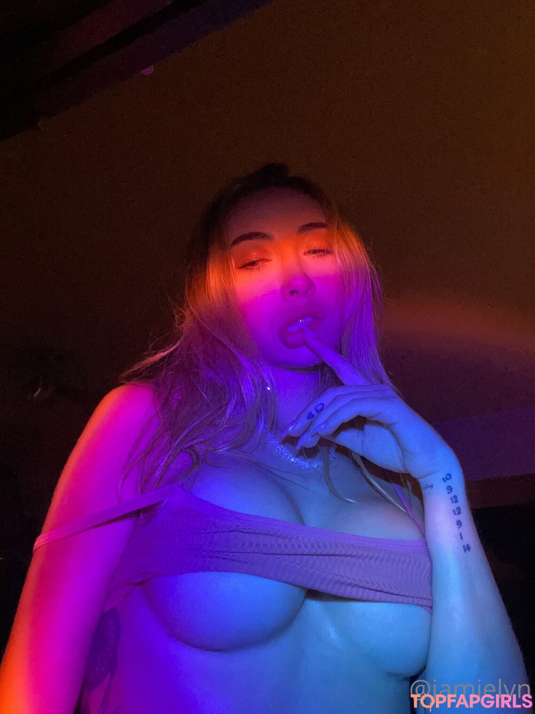 Naakte gelekte OnlyFans-foto van Jamie Lynn Rinaldi #11