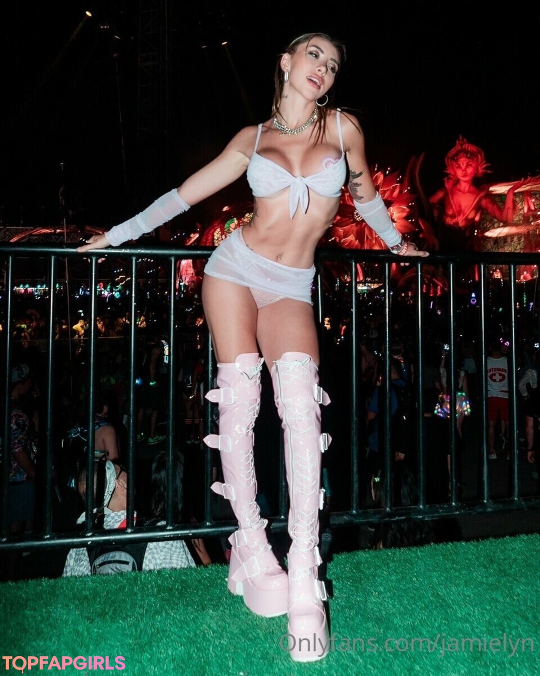 Naakte gelekte OnlyFans-foto van Jamie Lynn Rinaldi #1610