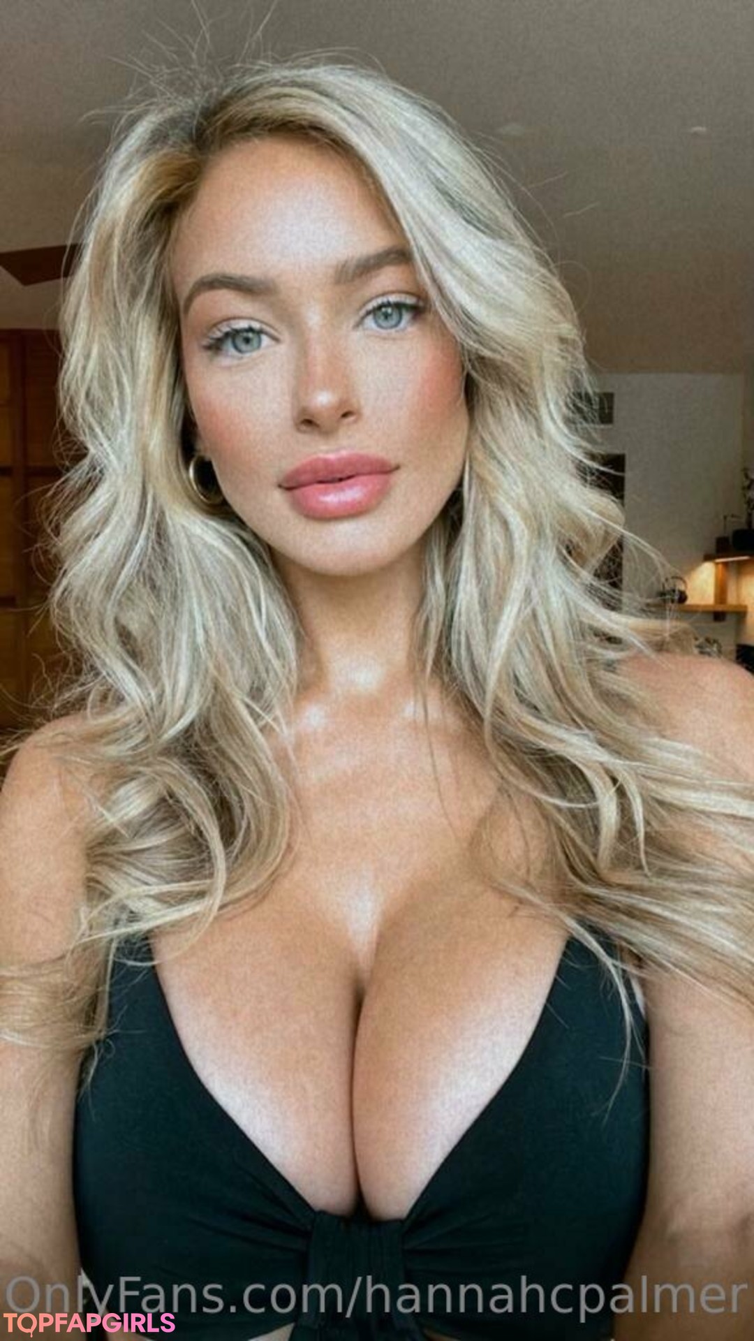 Naakte gelekte OnlyFans-foto van Hannah Palmer #2309