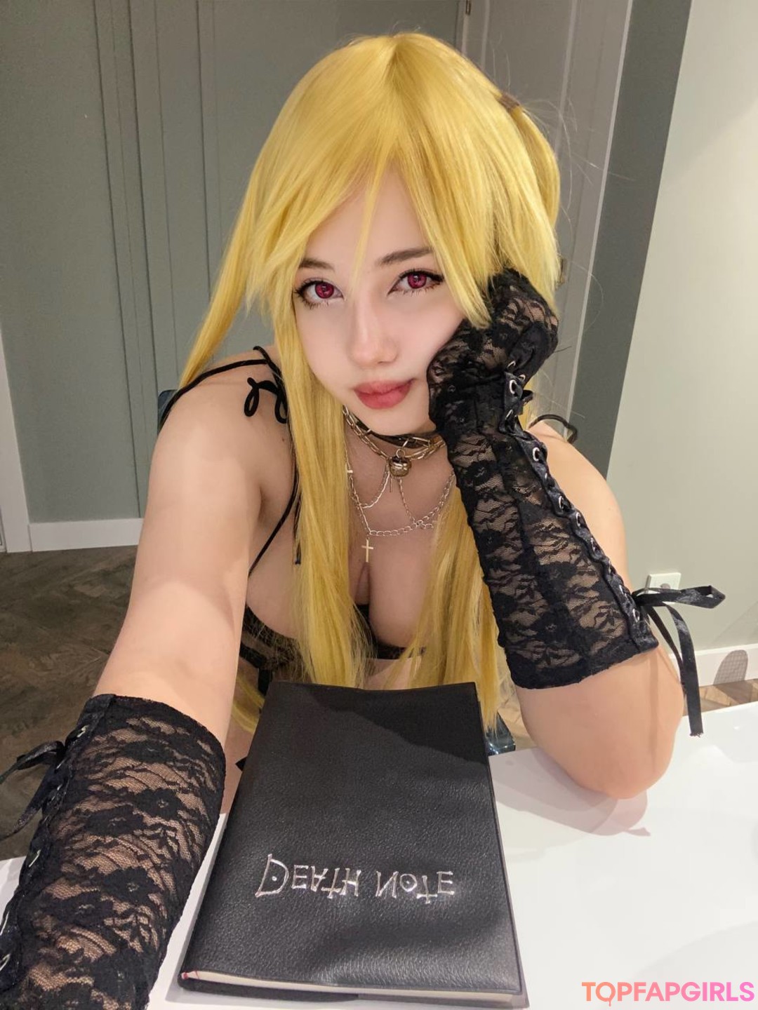 Naakte gelekte OnlyFans-foto van Kiko Baka #229