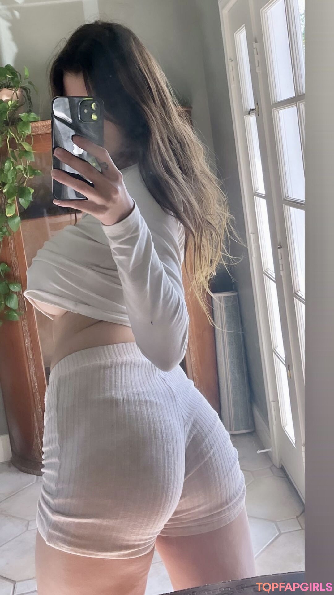 Naakte gelekte OnlyFans-foto van Sarah Mcdaniel #6