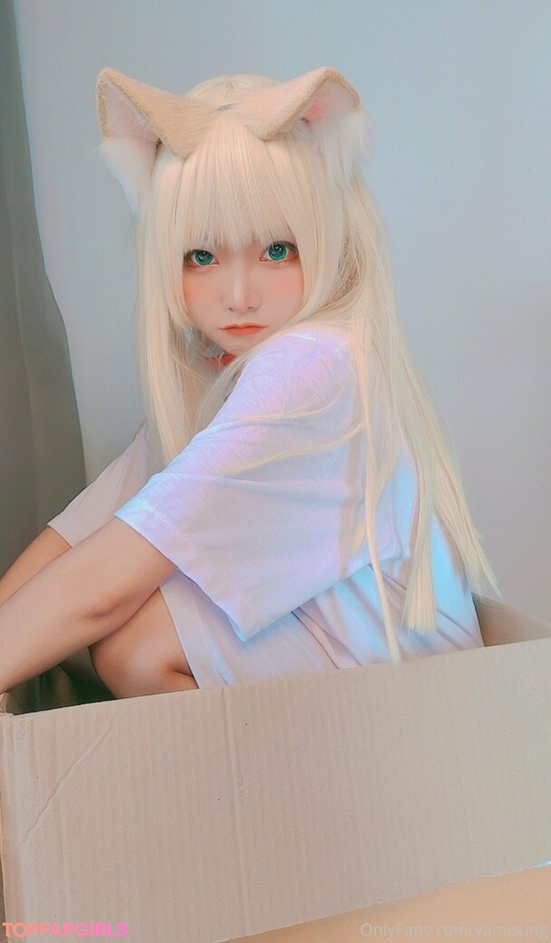 Naakte gelekte OnlyFans-foto van Yami #404