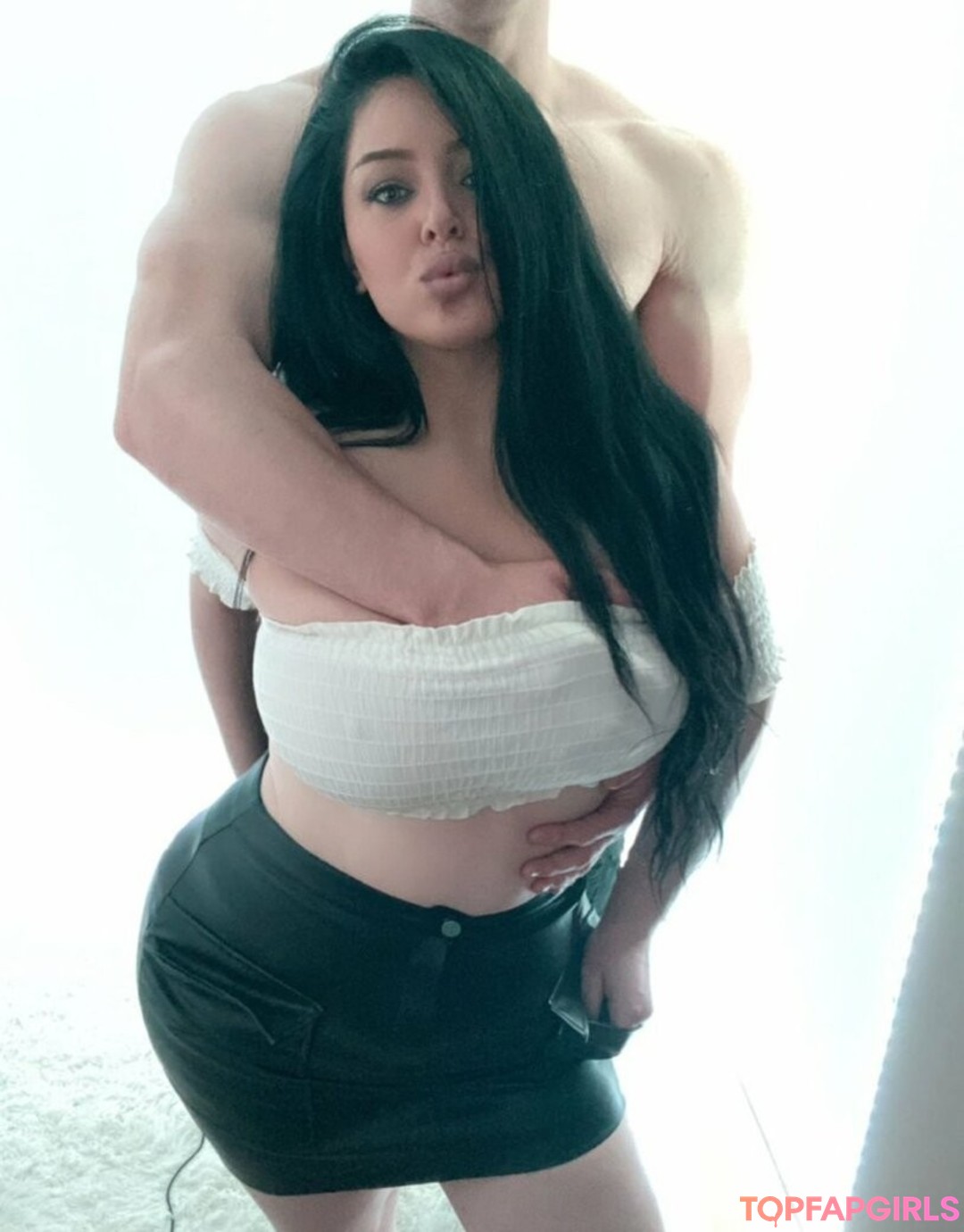 Naakte gelekte OnlyFans-foto van Claudia Rivier #98